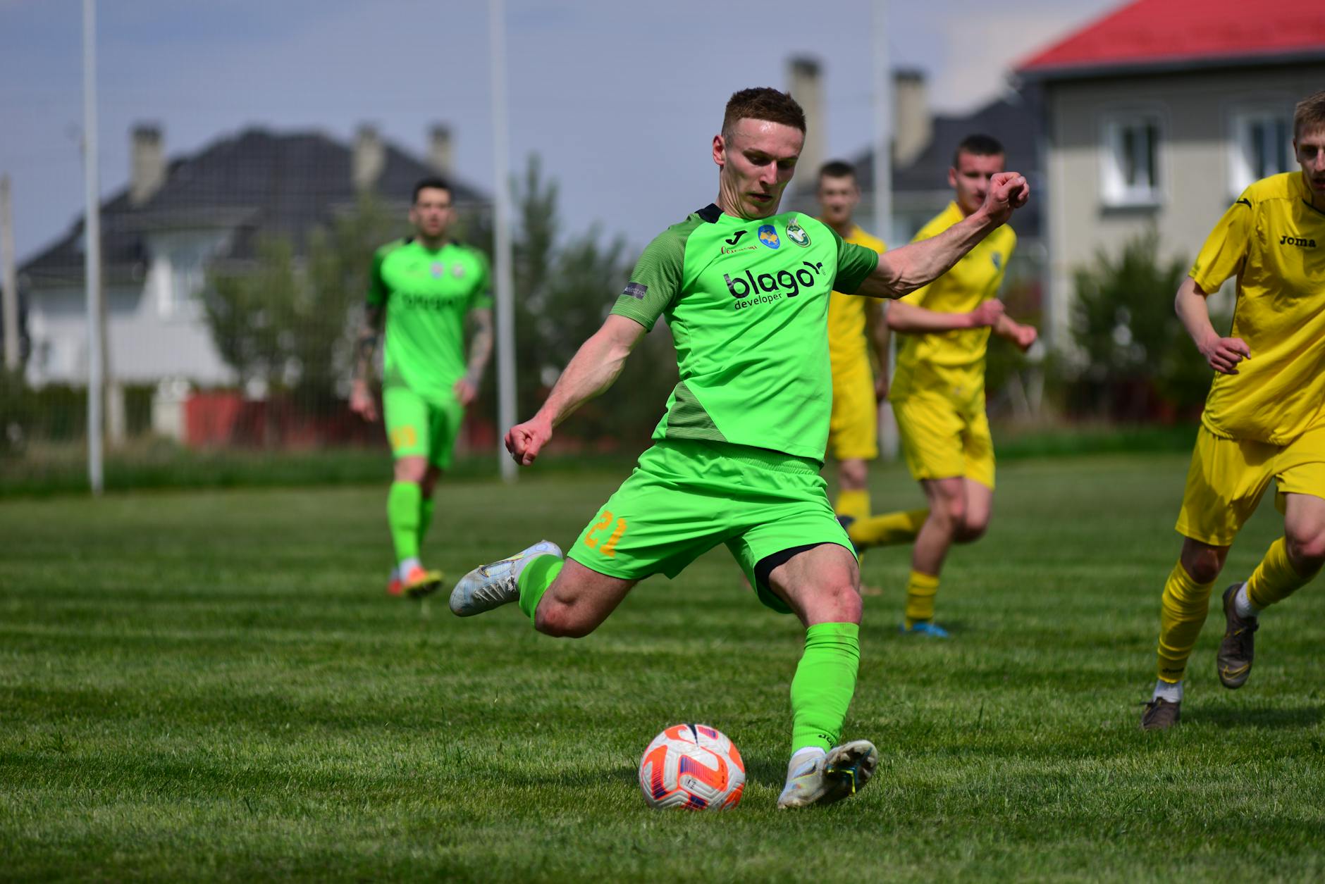 Zdjęcie stadionu lub hali sportowej w Bydgoszczy, ilustrujące lokalne wydarzenia sportowe, w tym mecze Astorią Bydgoszcz i Zawiszy Bydgoszcz.