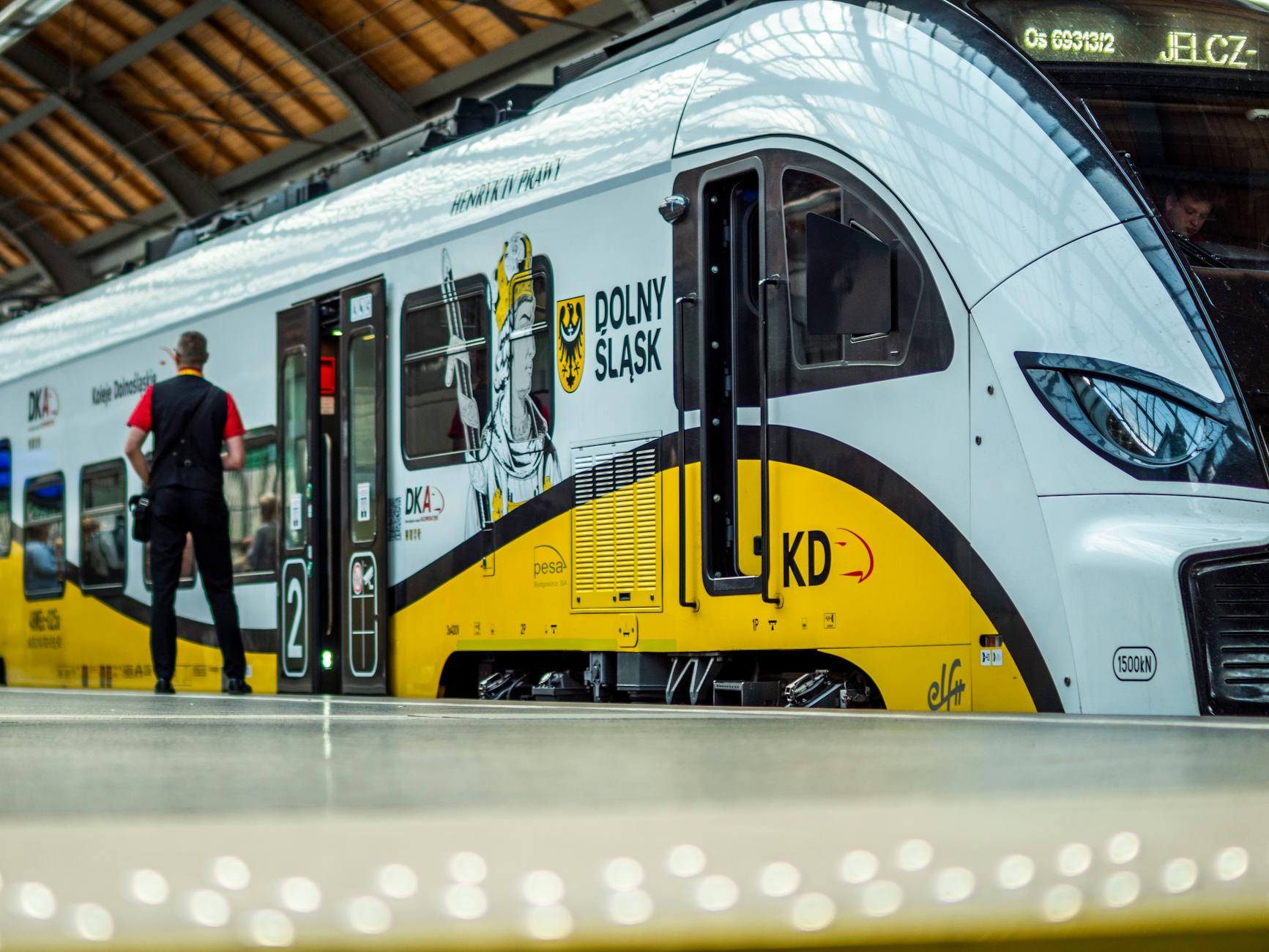 Fabryka Pesa Bydgoszcz - nowoczesne elektryczne składy kolejowe dla Polregio